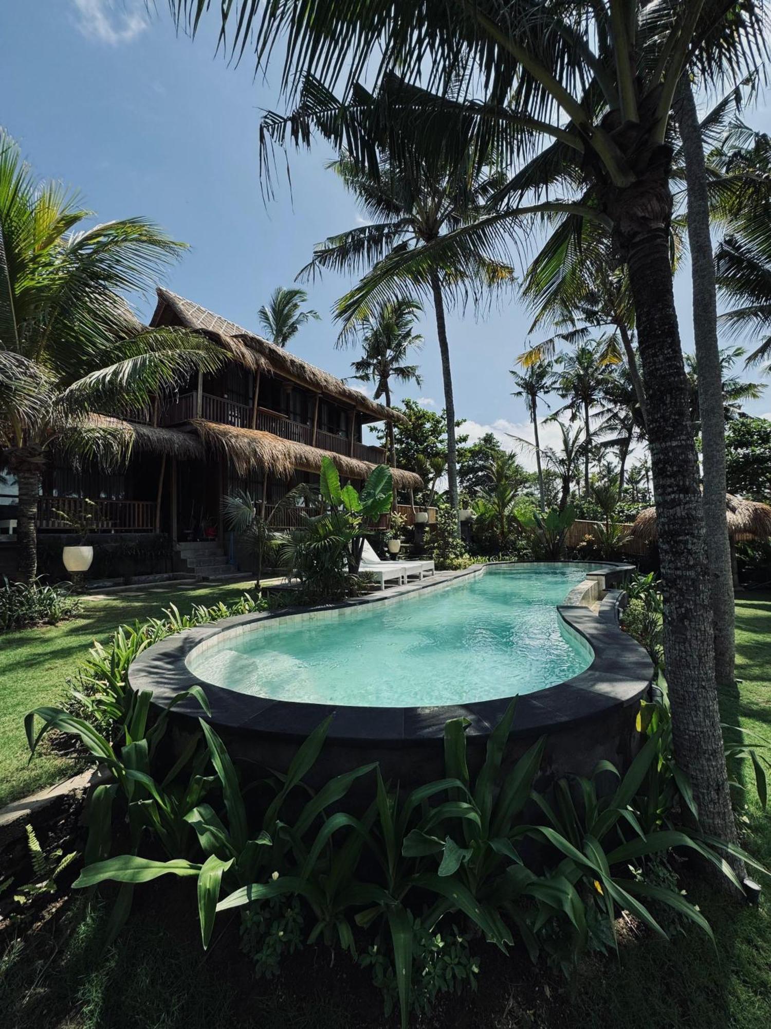 Hotel Uma Pantai Seseh à Canggu Extérieur photo